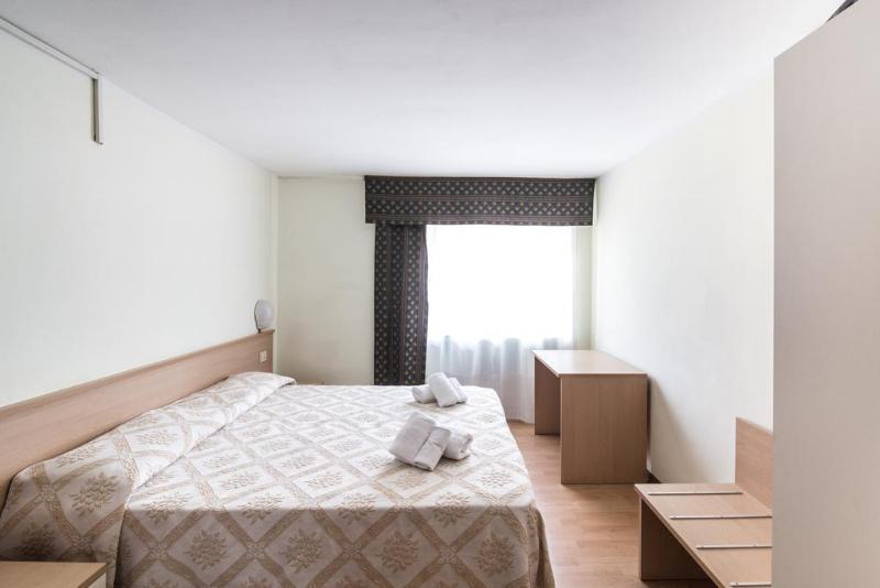 פינזולו Hotel Ferrari מראה חיצוני תמונה
